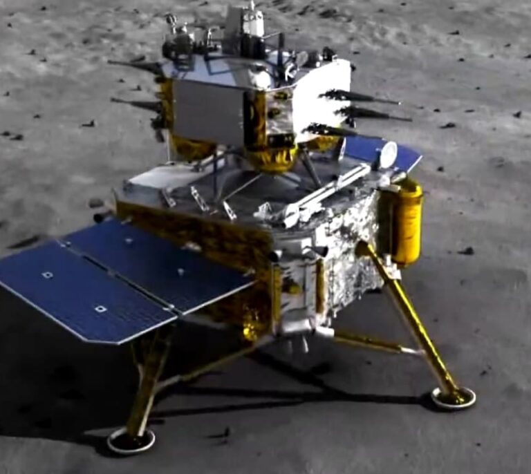 En la Luna hay más agua de la que se pensaba, según el análisis de muestras tomadas por China