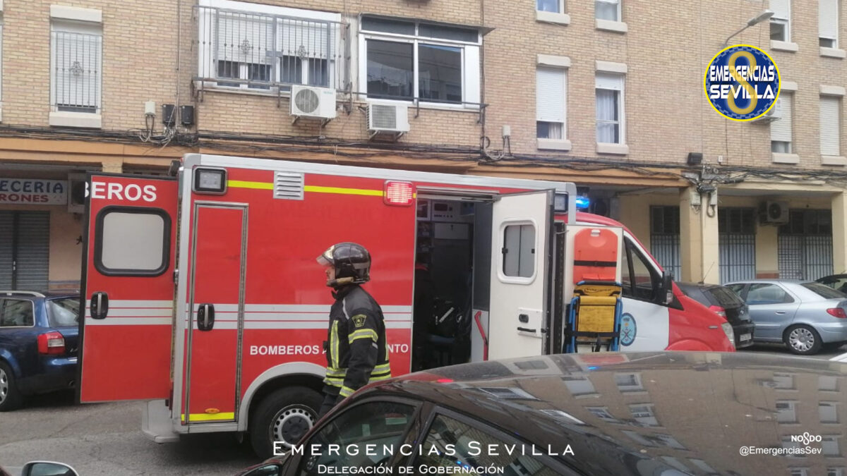 Una niña de 4 años en estado grave tras el incendio de su vivienda en Sevilla