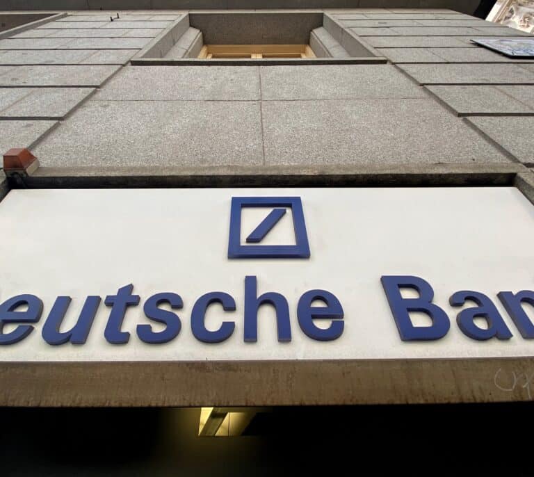La banca del Ibex 35 cae hasta un 5,5% en un viernes negro provocado por la crisis de Deutsche Bank