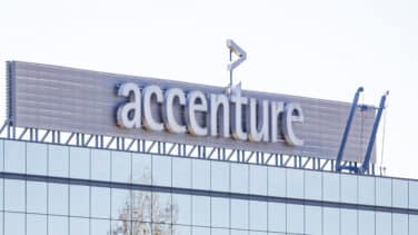 Accenture afronta un gasto de 1.100 millones de euros tras anunciar un despido masivo de 19.000 empleados