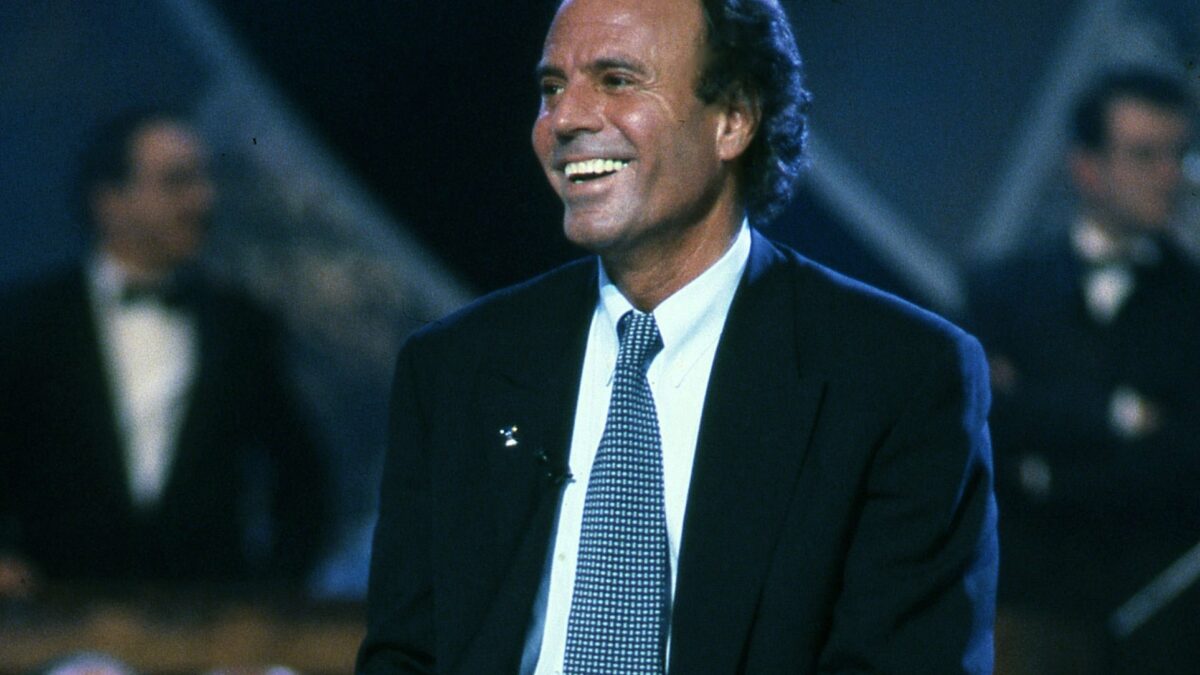 Julio Iglesias podría volver a los escenarios