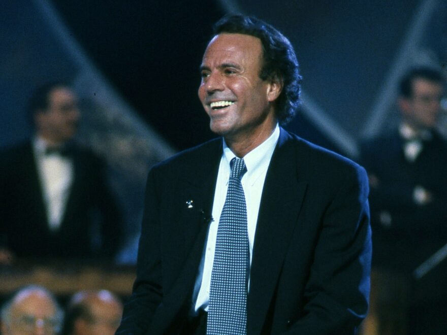 Julio Iglesias podría volver a los escenarios