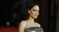 Descubre al aventurero, ecologista y milmillonario con el que han visto a Angelina Jolie