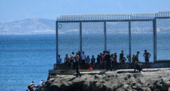 La frontera al capricho de Marruecos: mantiene la presión sobre Ceuta y Melilla pero frena la inmigración