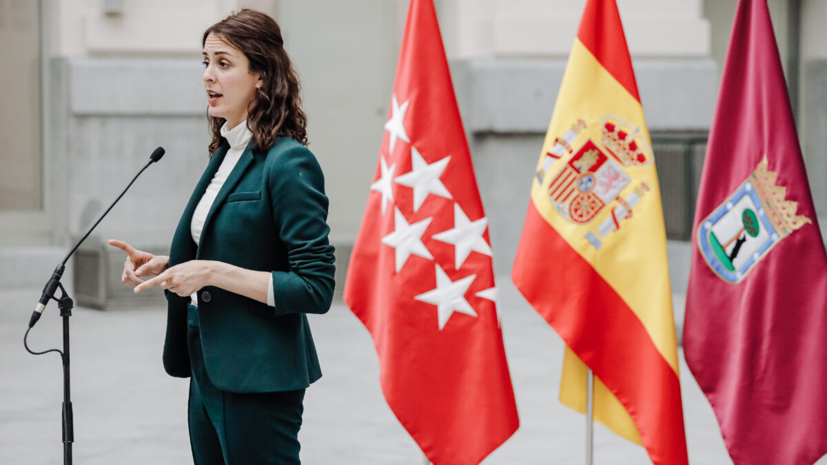 La portavoz de Más Madrid en el Ayuntamiento, Rita Maestre, comparece durante una sesión plenaria en el Ayuntamiento de Madrid, en el Palacio de Cibeles
