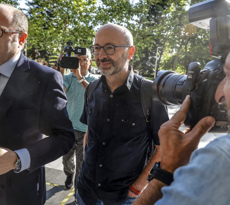 El TSJCV confirma una multa de 16.801 euros a la productora del hermano de Ximo Puig por pactar precios en un concurso