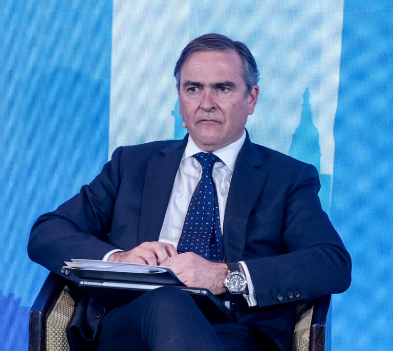 Indra cesa a su consejero delegado Ignacio Mataix tras su pugna por el control ejecutivo con Marc Murtra