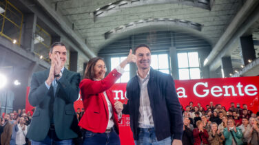 Sánchez se inclina por reajustar su Gobierno tras el comité federal del PSOE del próximo sábado
