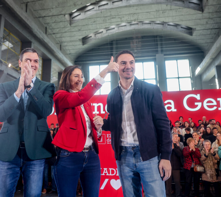 Sánchez se inclina por reajustar su Gobierno tras el comité federal del PSOE del próximo sábado