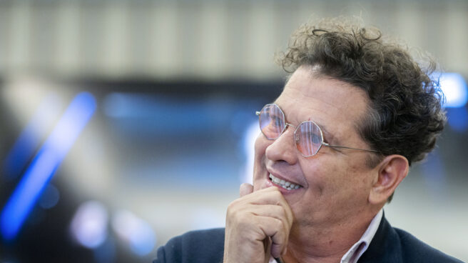 Carlos Vives. Carlos Vives.