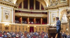 El Senado francés desoye las protestas y aprueba la reforma de las pensiones de Macron