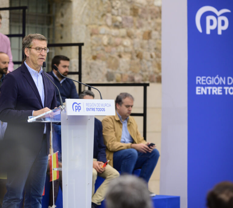 Feijóo no apoyará la moción de censura de Vox para no "insuflar aire a un Gobierno que está en tiempo de descuento"