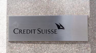 UBS deberá recolocar 5.800 millones de euros y 400 empleados de Credit Suisse en España