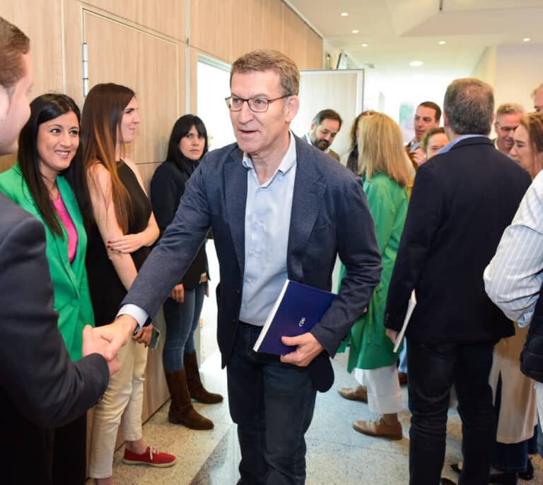 El PP lanza su programa para el 28-M: rebaja del IRPF para las rentas menores de 40.000 euros
