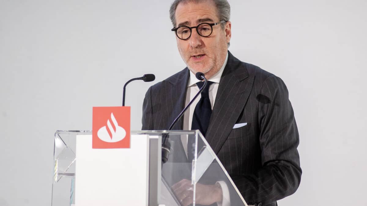 Héctor Grisi (Banco Santander) descarta remunerar los depósitos a los clientes en general