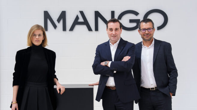Margarita Salvans, directora financiera_ Toni Ruiz, consejero delegado_ César de Vicente, director global de Retail-