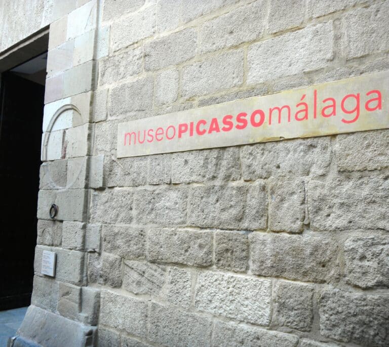 Polémica por sueldo del nuevo director del Picasso de Málaga: "Sólo seis trabajadores de 83 cobran lo que le dan a él para la casa"