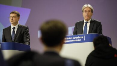 Bruselas avisa que a partir de 2024 sancionará a los países que incumplan el objetivo de déficit