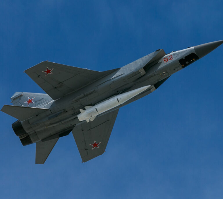 Cómo son los misiles indetectables que ha usado Rusia en su última ofensiva en Ucrania