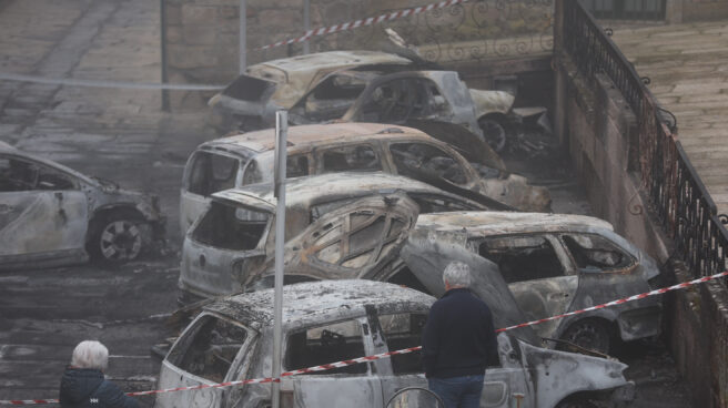 Casi 30 coches quemados en Tui (Pontevedra) por causa de actos vandálicos