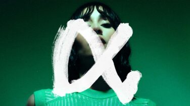 Aitana presenta su nueva imagen empoderada después de las fotos de Yatra con una modelo