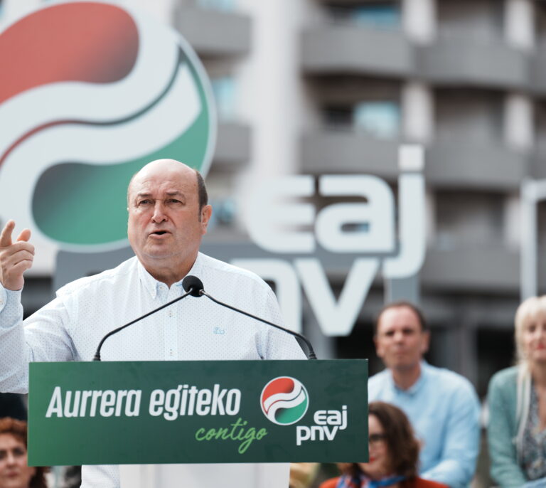 El PNV activa a sus bases y candidatos con el horizonte de elecciones vascas en abril