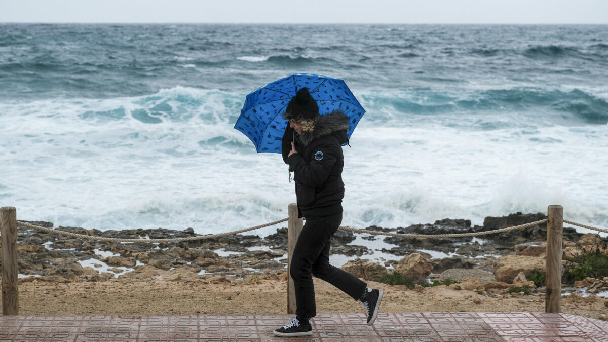 Oleaje en Ibiza al paso de la borrasca Juliette.