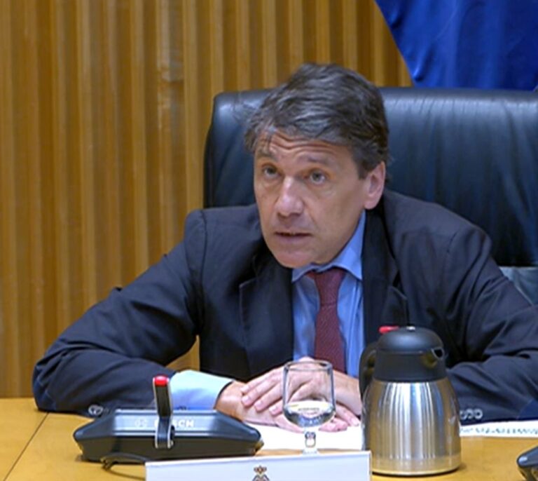 El jefe de psiquiatría del Gregorio Marañón alerta de aumentos de hasta el 1.000% de menores que "dicen ser trans"