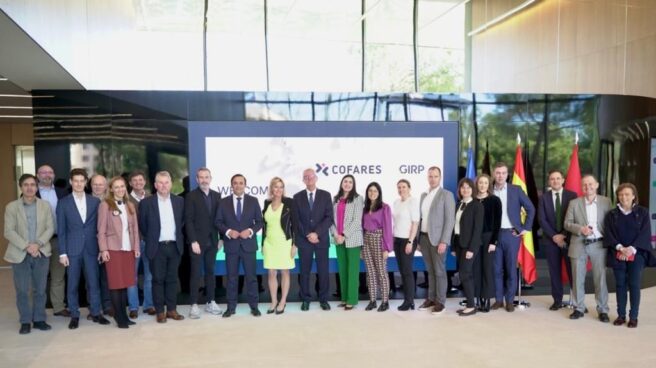 Cofares recibe a la patronal europea en un mes clave para el futuro de la distribución farmacéutica Cofares recibe a la patronal europea de la distribución farmacéutica
