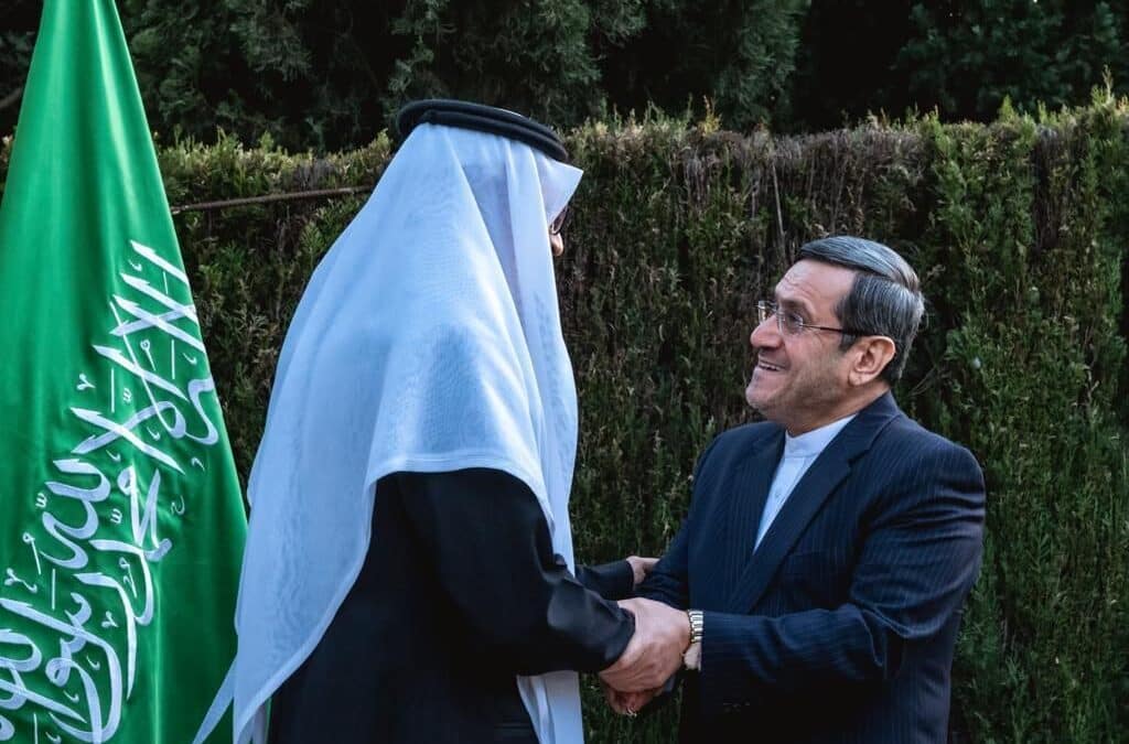 El embajador de Irán asiste por primera vez a la cena de Ramadán en la embajada de Arabia Saudí en Madrid