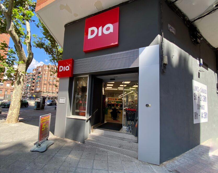 Supermercado DIA abierto en Madrid durante la Semana Santa 2023