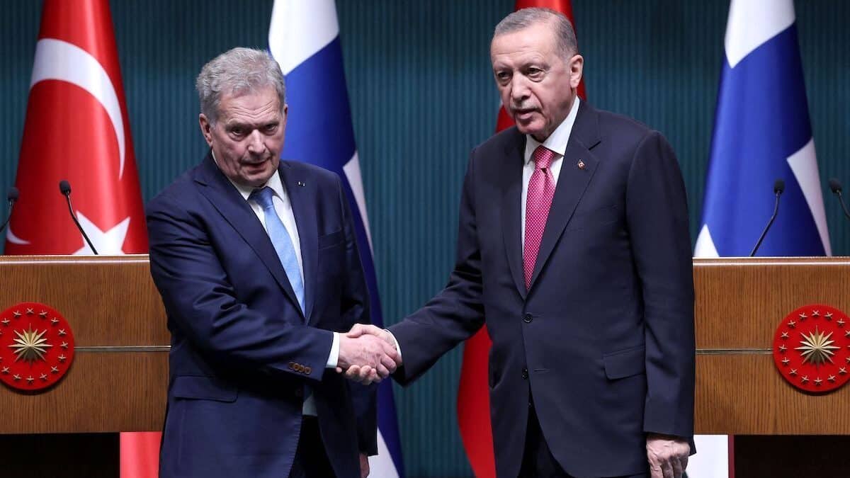 El presidente finlandés Sauli Niinisto y el presidente turco Recep Tayyip Erdogan
