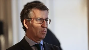Feijóo reprocha a Sánchez el organigrama "machista" de su gabinete en Moncloa con solo una mujer