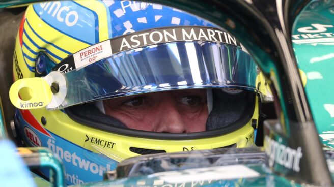 Fernando Alonso, durante los entrenamientos libres de Bahréin. Fernando Alonso, durante los entrenamientos libres de Bahréin.