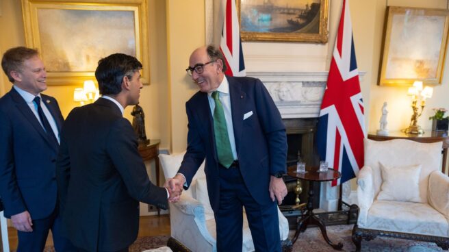 Iberdrola ratifica al Gobierno británico su apuesta por la eólica marina con un contrato de 1.500 millones de euros Ignacio Galán, presidente de Iberdrola; Rishi Sunak, Primer Ministro británico y Grant Shapps, Secretario de Seguridad Energética de Reino Unido