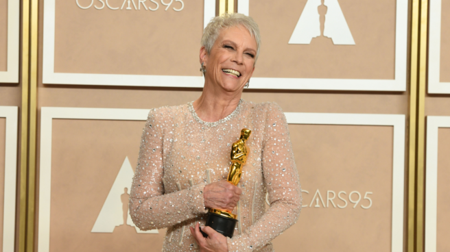 Jamie Lee Curtis, ganadora del Premio Óscar 2023 a Mejor Actriz de Reparto, defendiendo a las personas trans