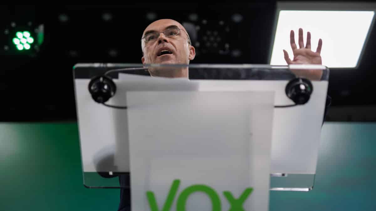 Vox reta a Ayuso y amplía en su programa la medida fiscal que les llevó a romper en Madrid