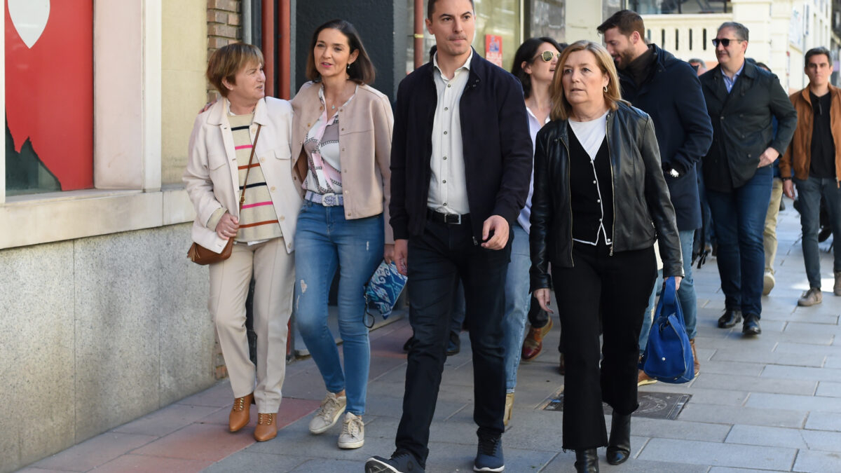 Juan Lobato, junto a Reyes Maroto este sábado en el comité federal del PSOE.