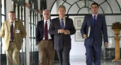 El marido de la exdirectora de la Guardia Civil está investigado por tres delitos en una rama de los ERE