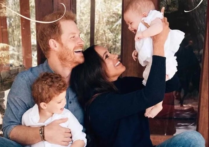 Harry y Meghan con sus dos hijos