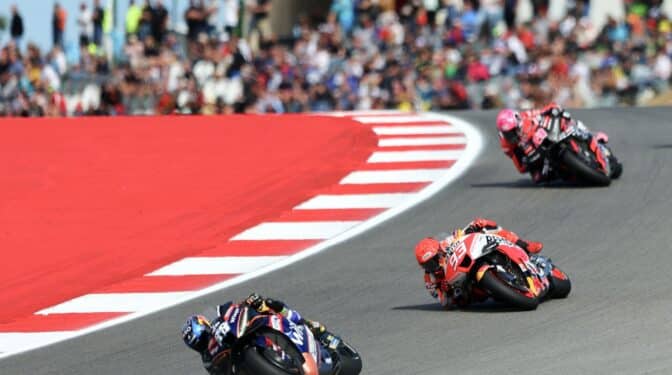 El brutal choque entre Marc Márquez y Miguel Oliveira en la primera carrera de la temporada de Moto GP