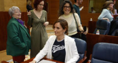 El marido de Mónica García también cobró el mismo bono térmico por el que pide la dimisión de un consejero de Ayuso