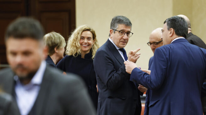 Patxi López y Meritxell Batet, en el Congreso de los Diputados. Patxi López y Meritxell Batet, en el Congreso de los Diputados.