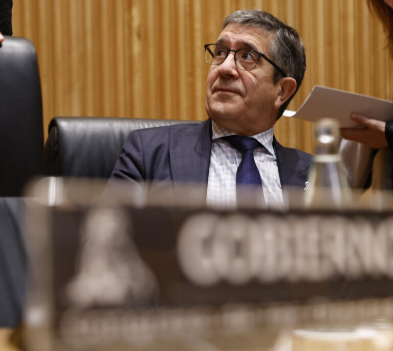 Mucho caso y mucha cosa para Patxi López