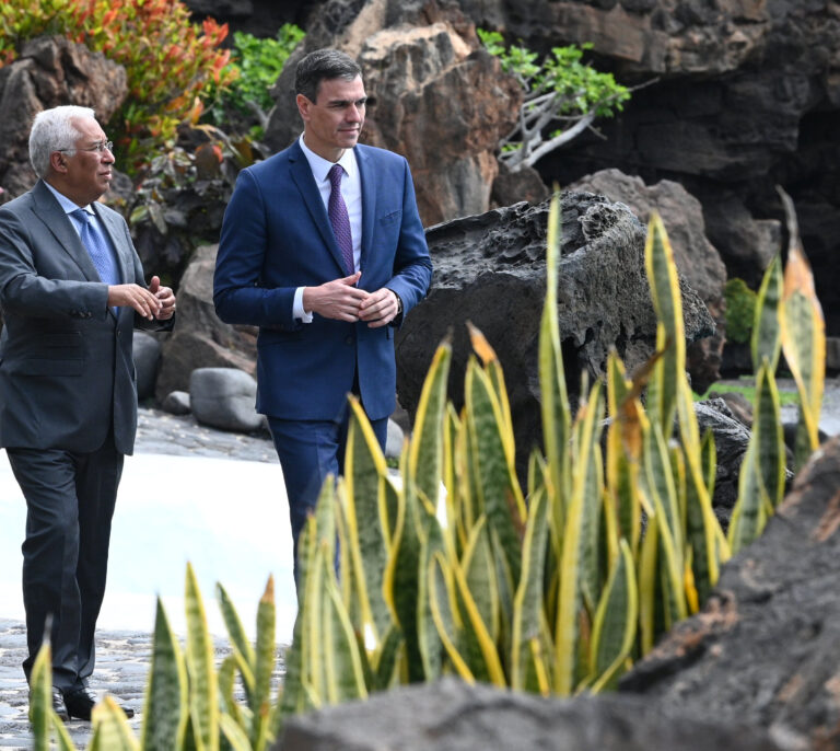 Sánchez abordará la crisis de gobierno tras el debate de la moción de Vox y sólo para sustituir a Maroto y Darias