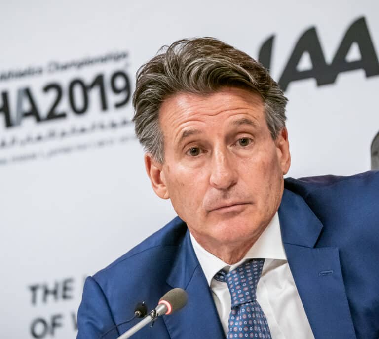 La Federación Internacional de Atletismo prohíbe competir a 'trans' en categoría femenina