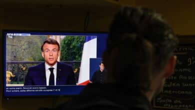 Macron intenta calmar los disturbios por las pensiones y promete un nuevo pacto social