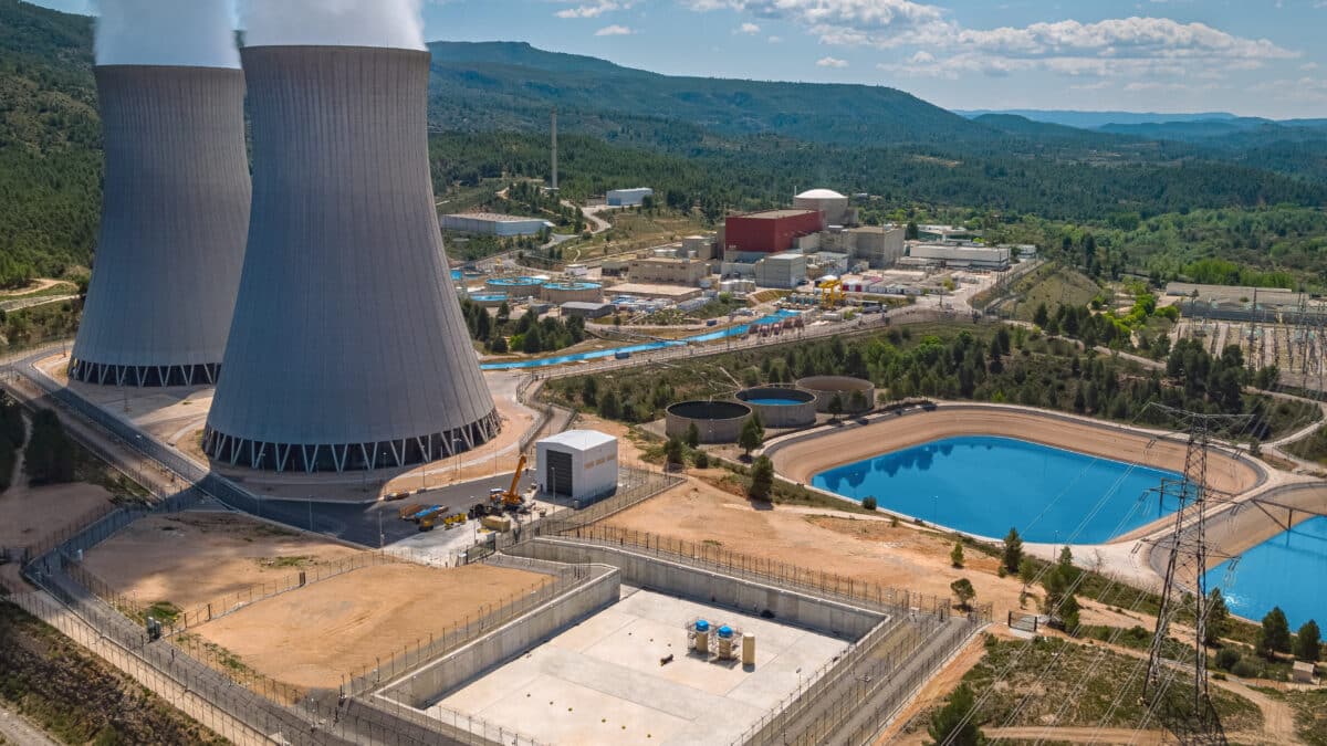 Panorámica de la Central Nuclear de Cofrentes, en Valencia