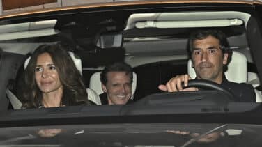 La divertida foto de Luis Miguel y Raúl González al salir de la fiesta que le organizó Paloma Cuevas