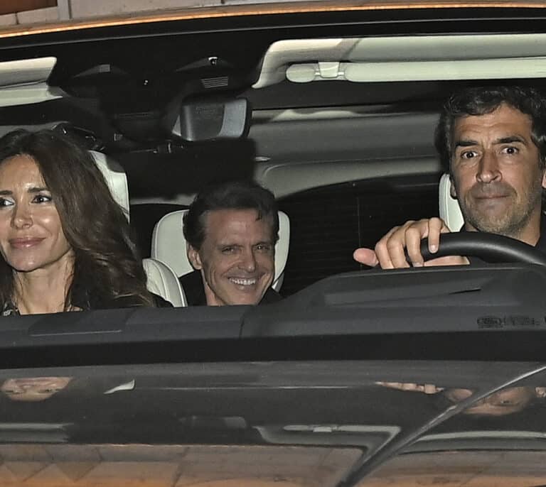 La divertida foto de Luis Miguel y Raúl González al salir de la fiesta que le organizó Paloma Cuevas